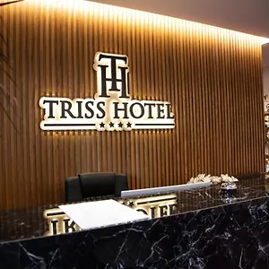 **** Hotel Triss Albanien