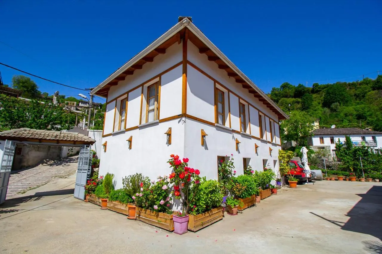Hotel Bebej Tradicional Gjirokastra