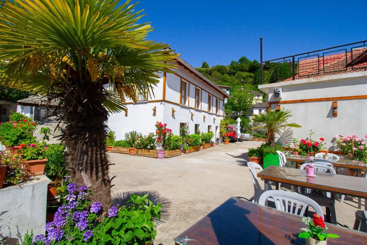 Hotel Bebej Tradicional Gjirokastra