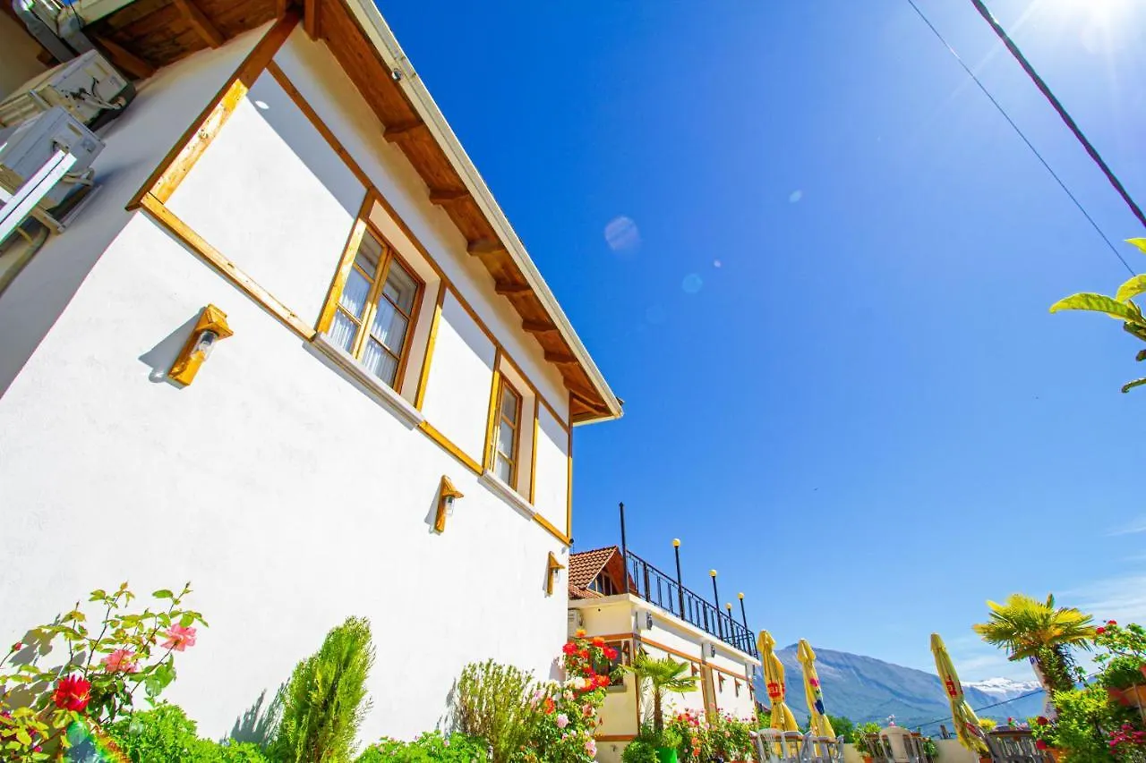Hotel Bebej Tradicional Gjirokastër