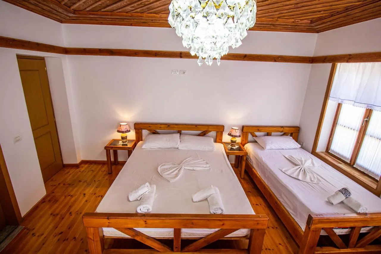 Hotel Bebej Tradicional Gjirokastër