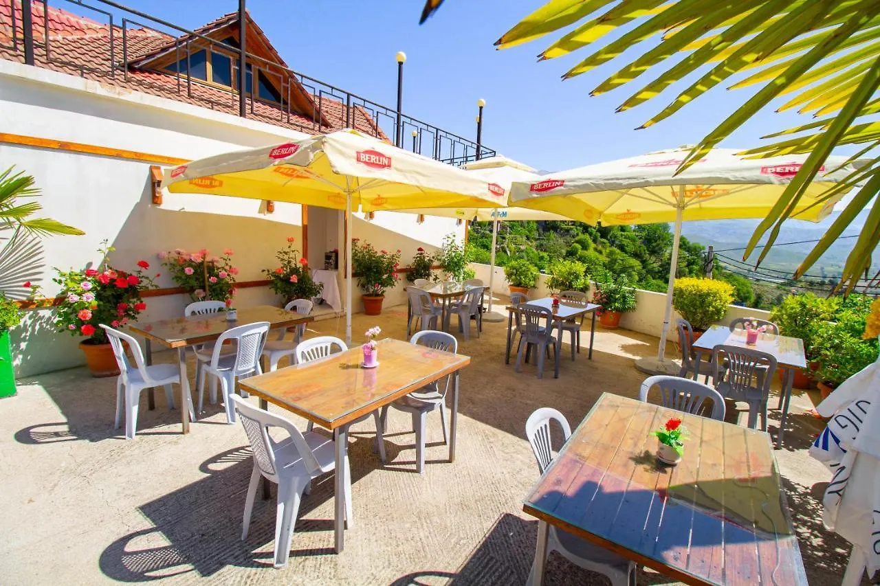 Hotel Bebej Tradicional Gjirokaster
